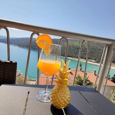 Apartment Noemi With A Direct Beach View Rabac Ngoại thất bức ảnh
