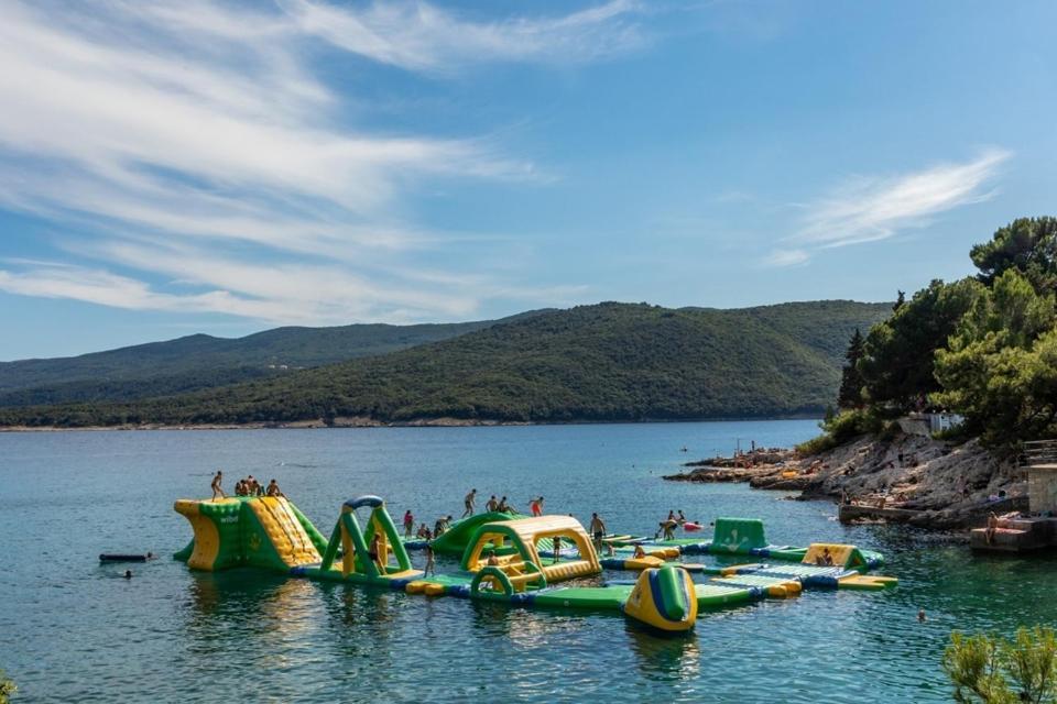 Apartment Noemi With A Direct Beach View Rabac Ngoại thất bức ảnh