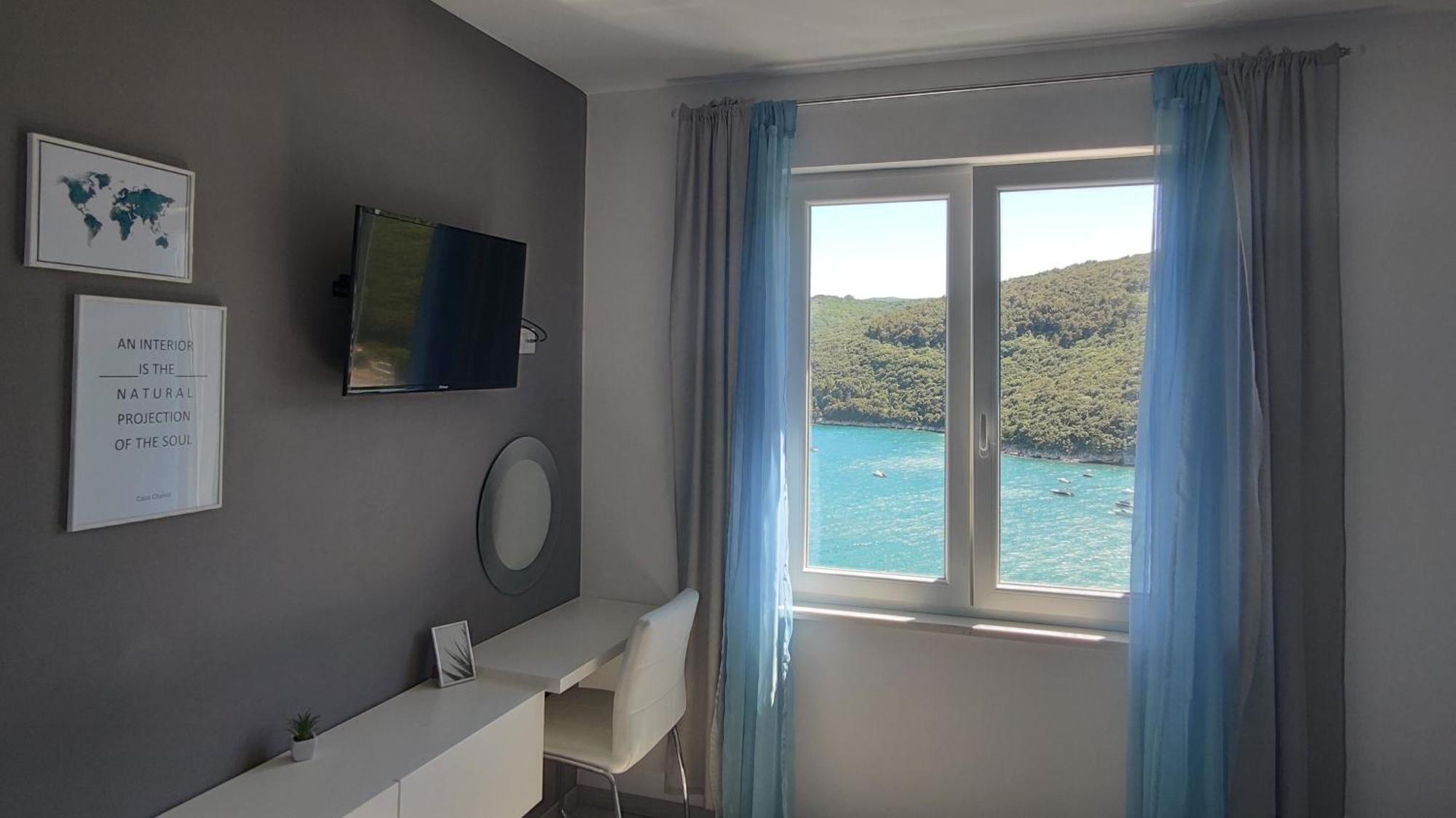 Apartment Noemi With A Direct Beach View Rabac Phòng bức ảnh